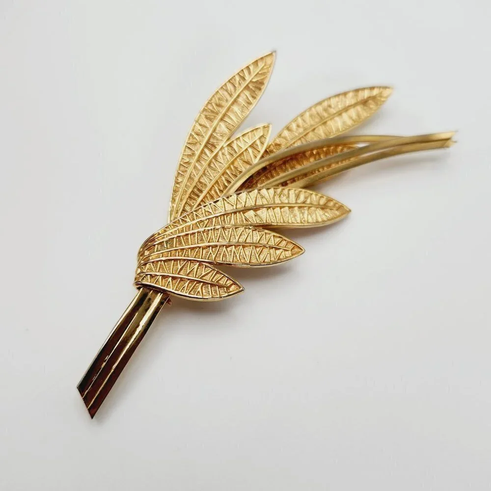 Vintage Corocraft Leaves Branch Floral Lattice Modernist Gold Plated Brooch